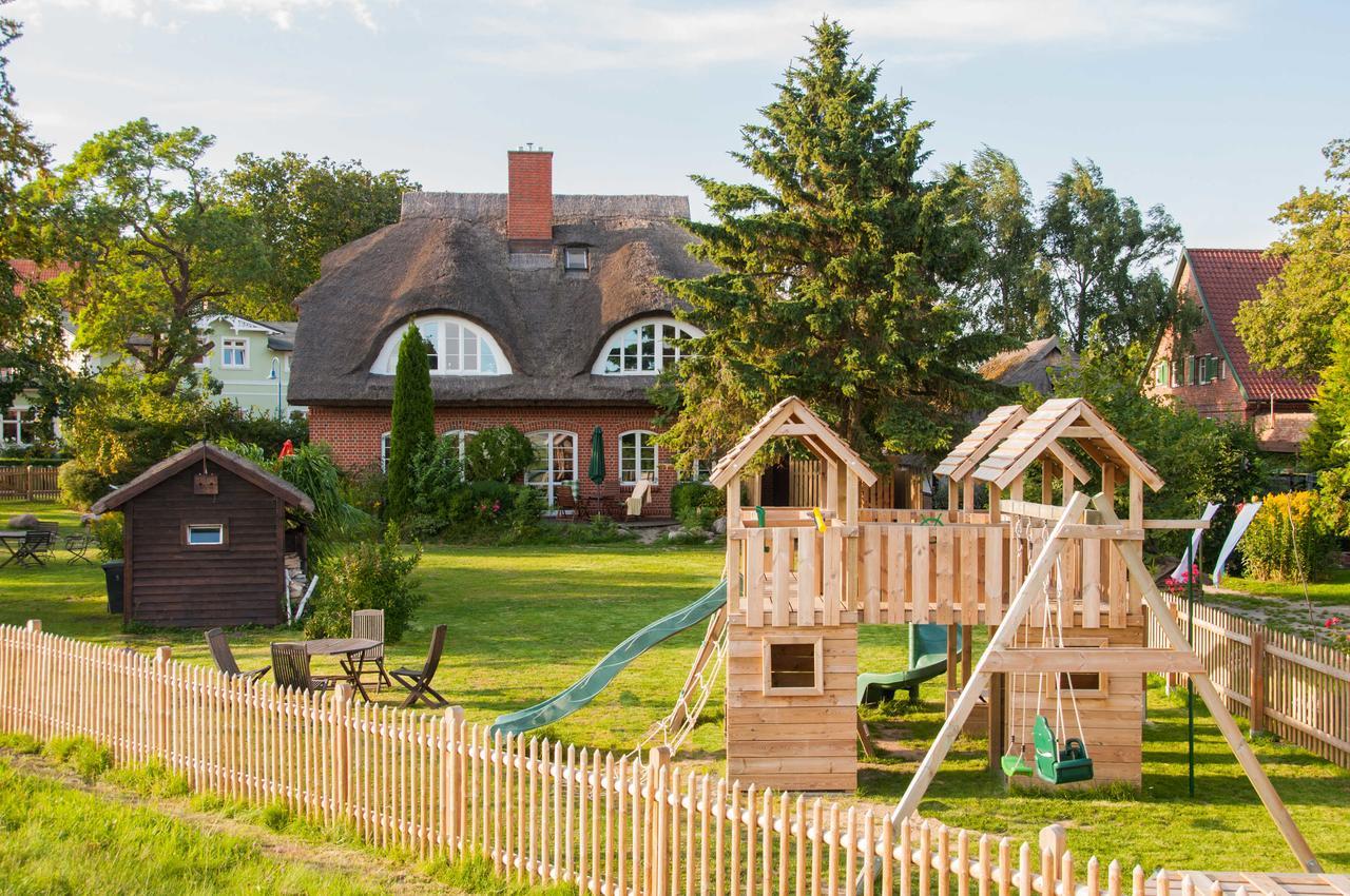 Landhaus Am Deich Middelhagen Exteriör bild